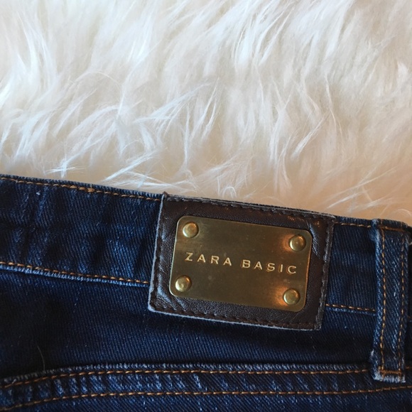 Zara Dark Wash Skinny Jeans - Picture 4 of 8